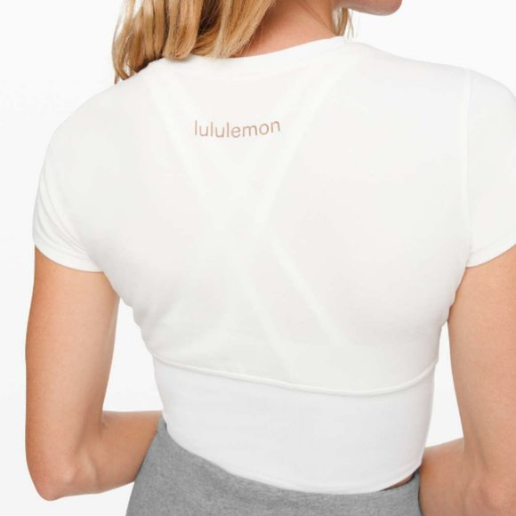Looking for Lululemon New Ambition Cropped Short Sleeve Size 6 - Picture 1 of 4
